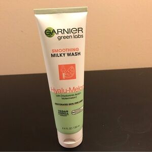 Garnier Smoothing Milky Wash.